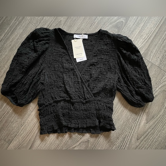 Mango Cropped V Neck Puffed Sleeve Top - Picture 2 of 3